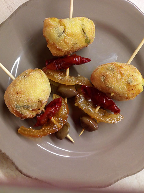 ricetta salata frittelle pomodori secchi aranche caramellate divi conserve bitonto bari puglia italia